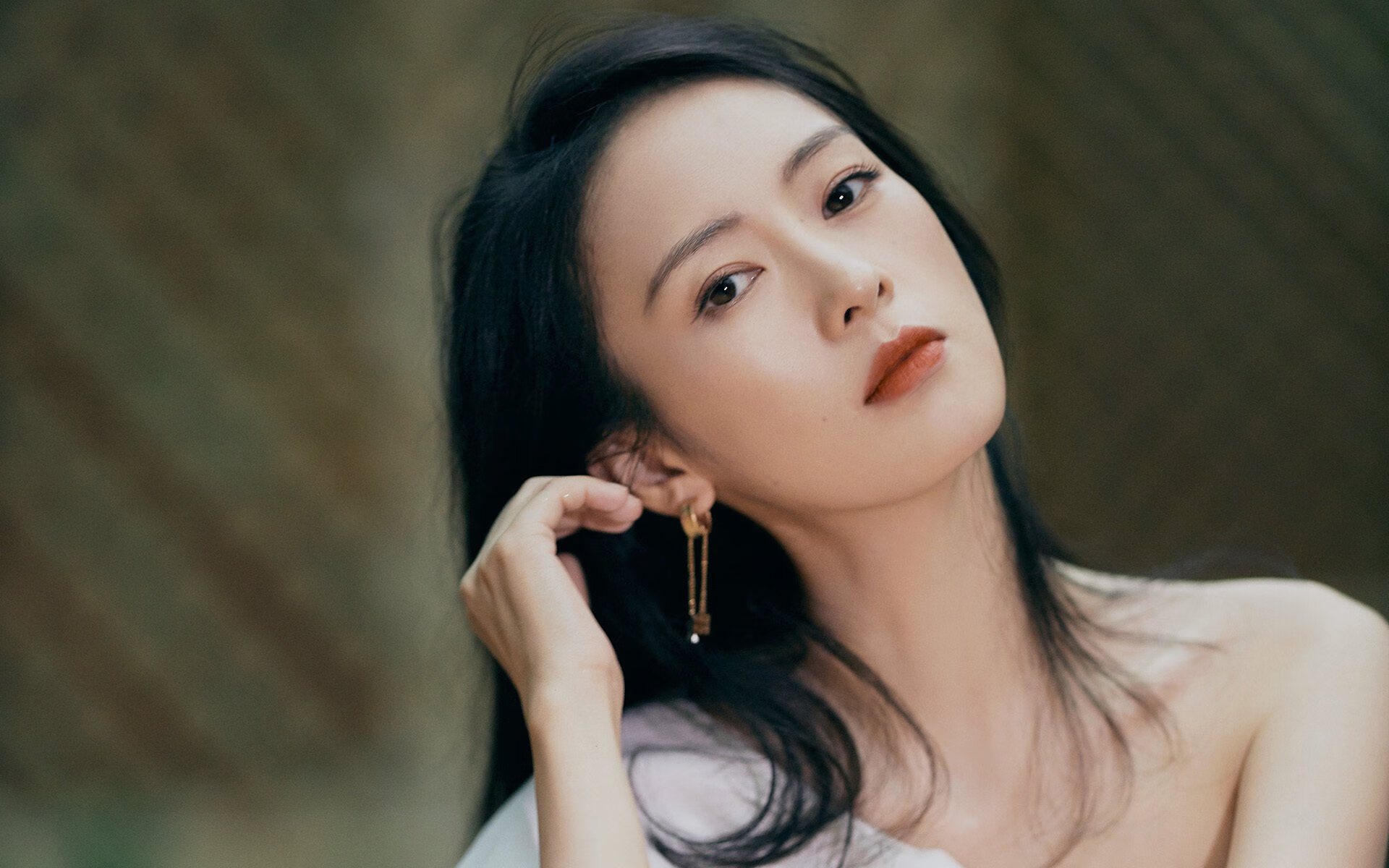 爱游戏登录入口-半场焦点：54-51，北京队略占优势，比赛悬念不断，北京队排名