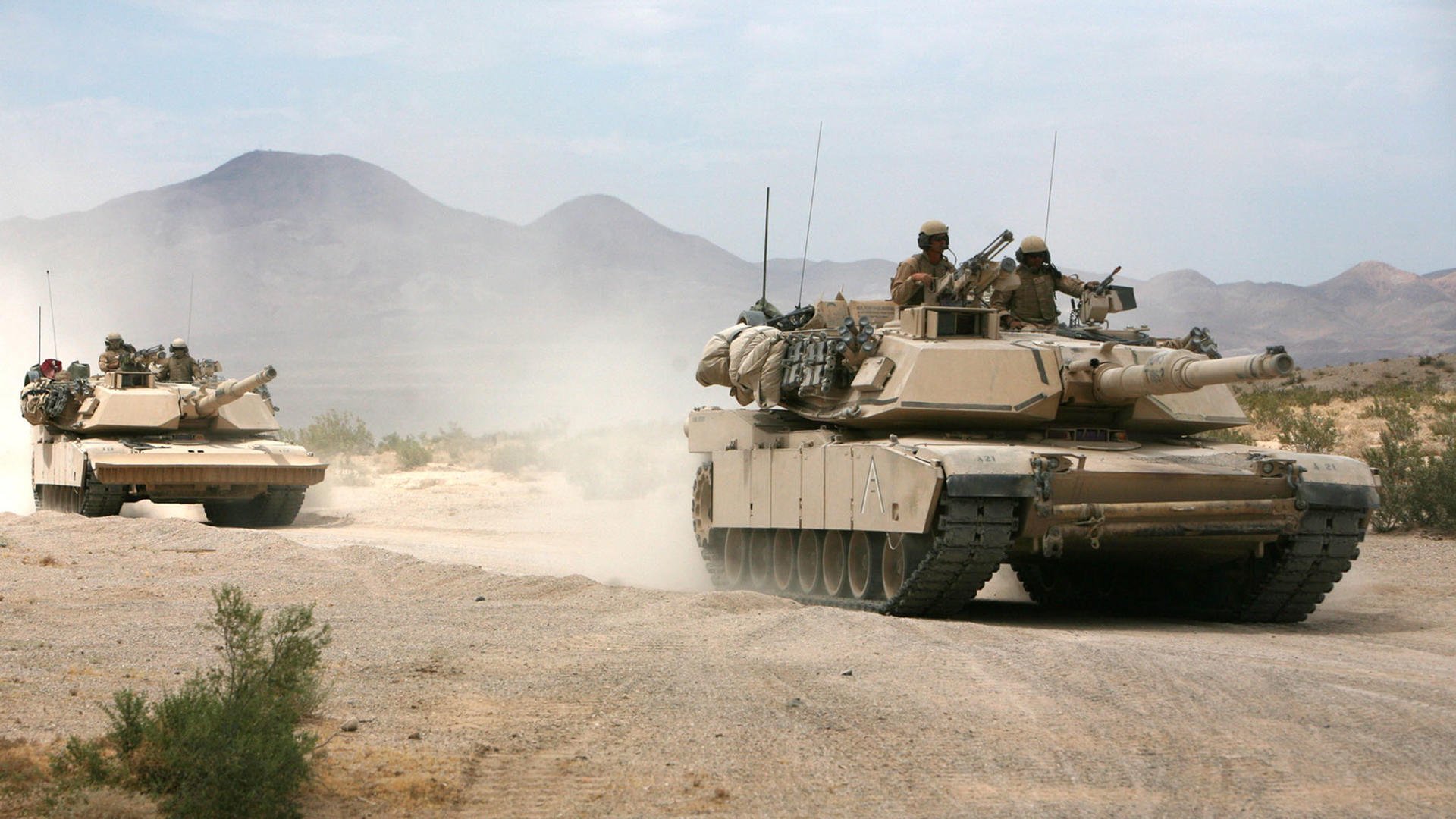 国内足球联赛冲刺阶段,各队拼尽全力夺冠,各个足球联赛